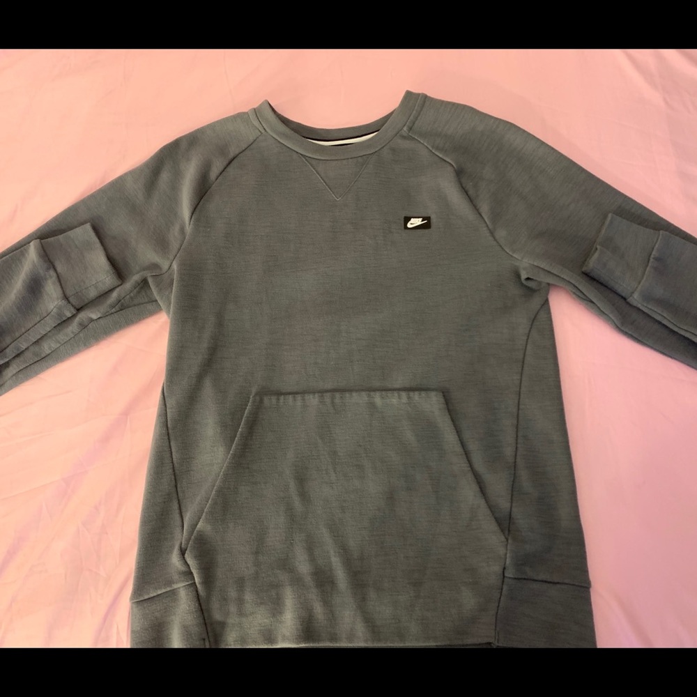 Grey Nike Sweatshirt